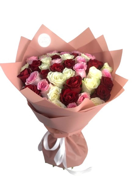 45 Mix Roses Bouquet